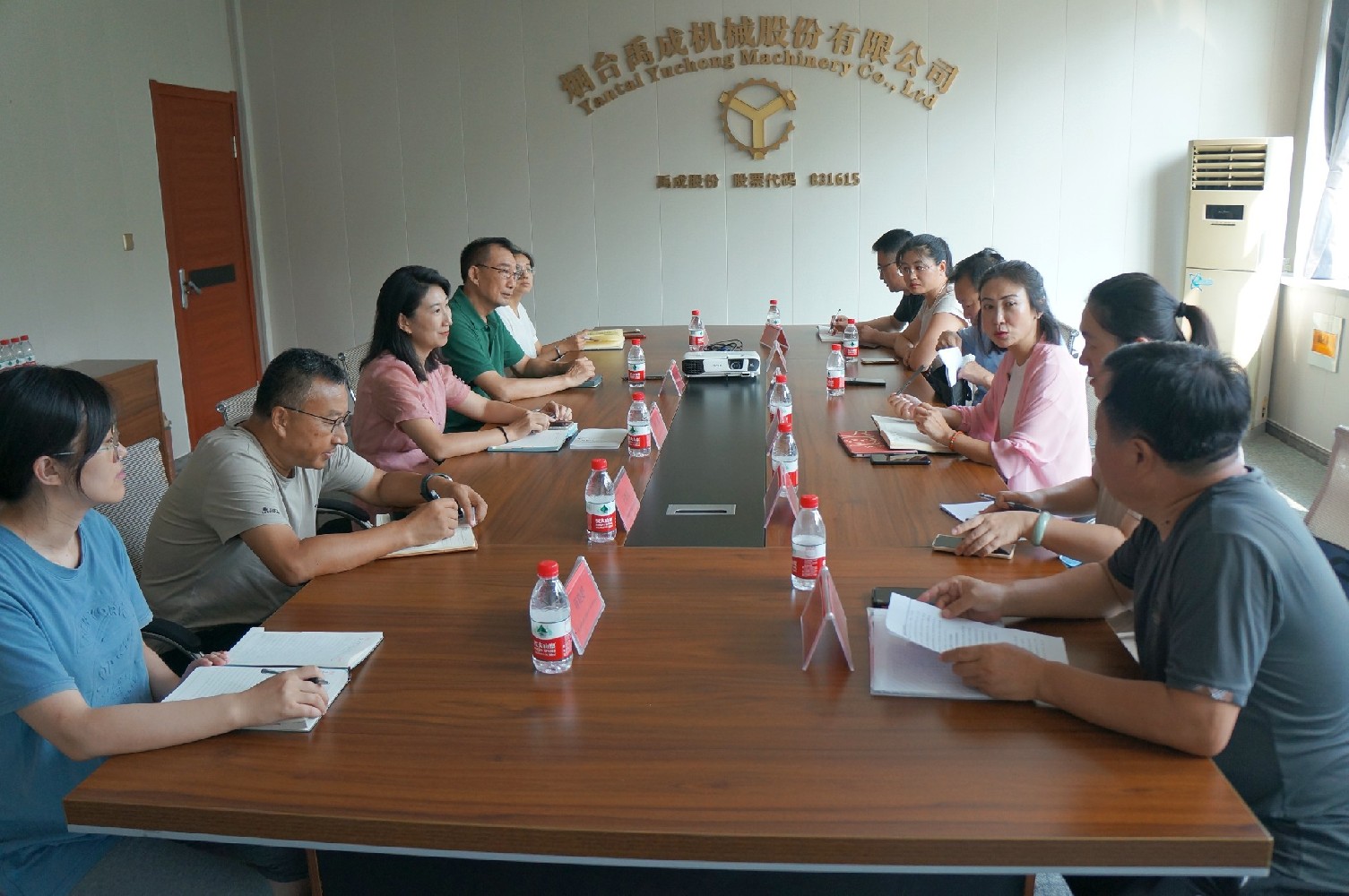 民建煙臺市委會、民建高新區(qū)總支領(lǐng)導蒞臨我公司考察